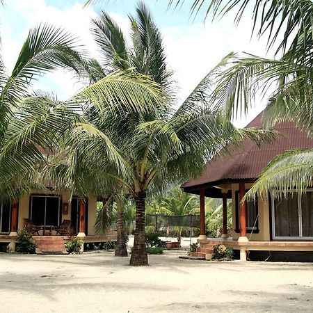 Le Palme Beach Resort Pandan Exterior foto